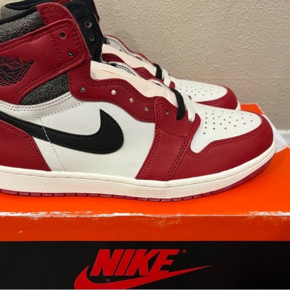 Sz 10 Brand New Air Jordan 1 Retro High OG 'Lost And Found' Chicago DZ5485-612 - Picture 4 of 5